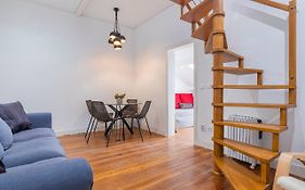 Alfama 2Bdr Duplex Apartment W/ Balcony By Lovelystay