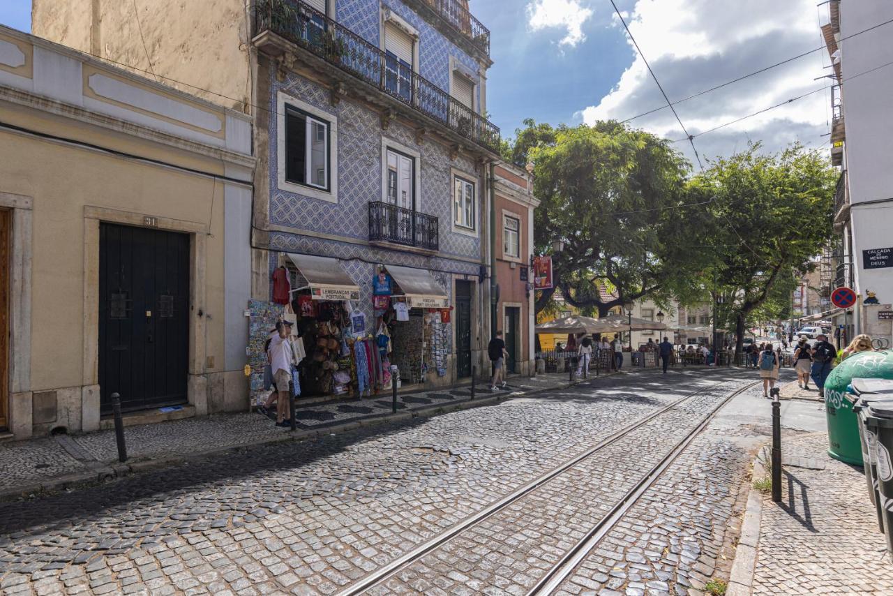 Alfama 2Bdr Duplex Apartment W/ Balcony By Lovelystay Lisbon Exterior photo