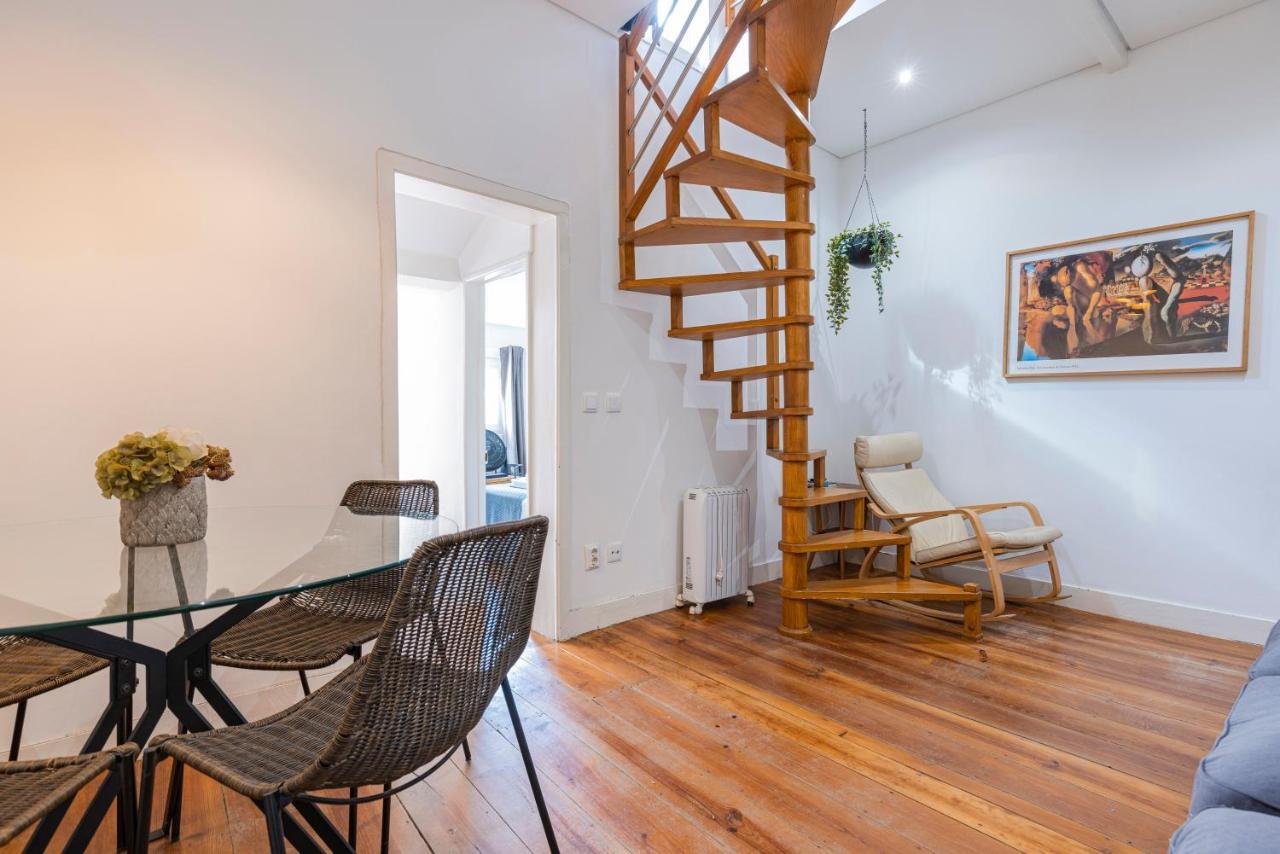 Alfama 2Bdr Duplex Apartment W/ Balcony By Lovelystay Lisbon Exterior photo